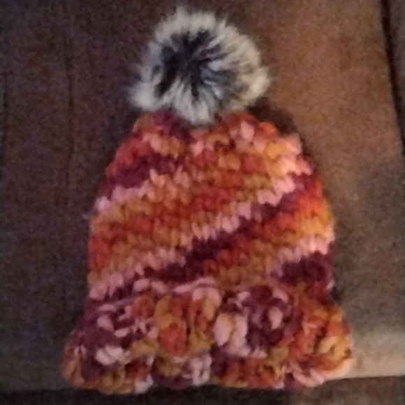 New With Tags Wonderly Brand Chunky Crochet Bean Cap (Hat) - Picture 3 of 16